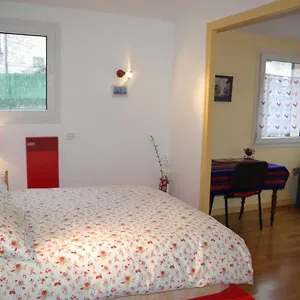 https://villa-loriline.hotels-rhonealpes.com